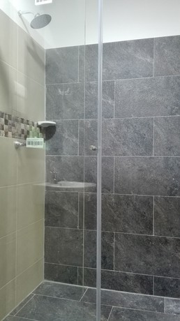 Imagen de la habitación del Hotel Avril. Foto 9