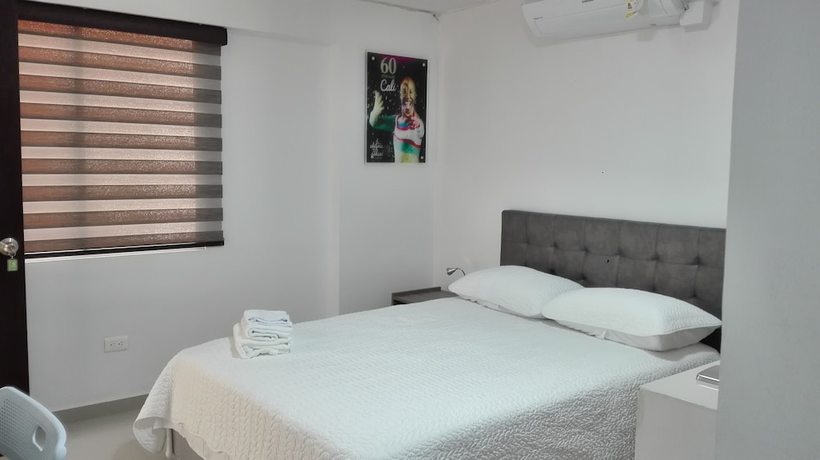 Imagen de la habitación del Hotel Avril. Foto 12