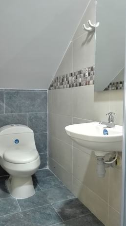 Imagen de la habitación del Hotel Avril. Foto 14