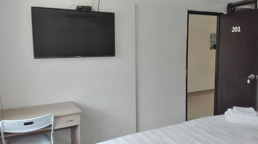 Imagen de la habitación del Hotel Avril. Foto 20