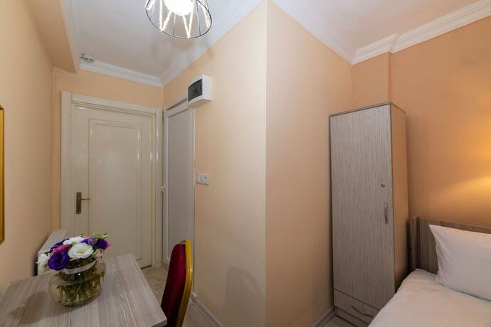 Imagen de la habitación del Hotel Avrupa Palace. Foto 11