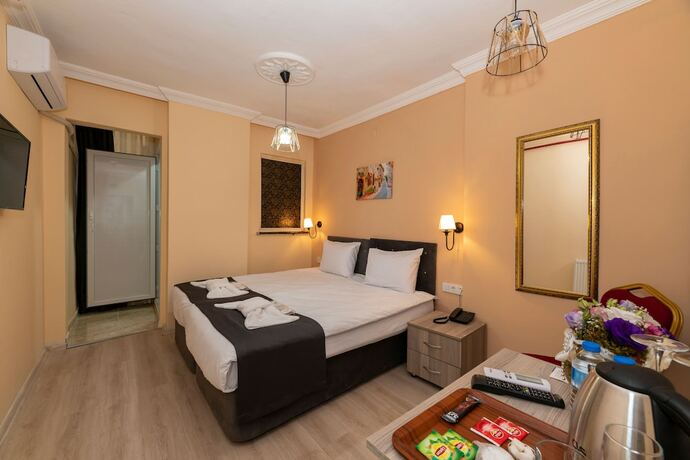 Imagen de la habitación del Hotel Avrupa Palace. Foto 12