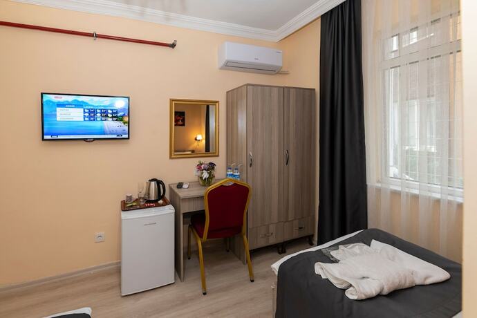 Imagen de la habitación del Hotel Avrupa Palace. Foto 17
