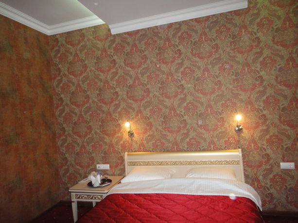 Imagen de la habitación del Hotel Avshar. Foto 3