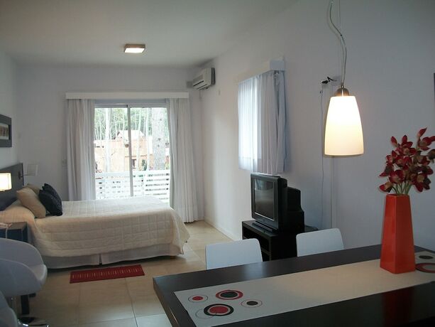 Imagen general del Hotel Avutarda De Carilo. Foto 7