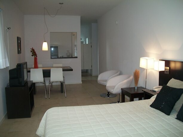 Imagen de la habitación del Hotel Avutarda De Carilo. Foto 21