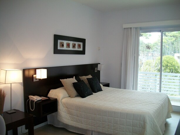 Imagen de la habitación del Hotel Avutarda De Carilo. Foto 30