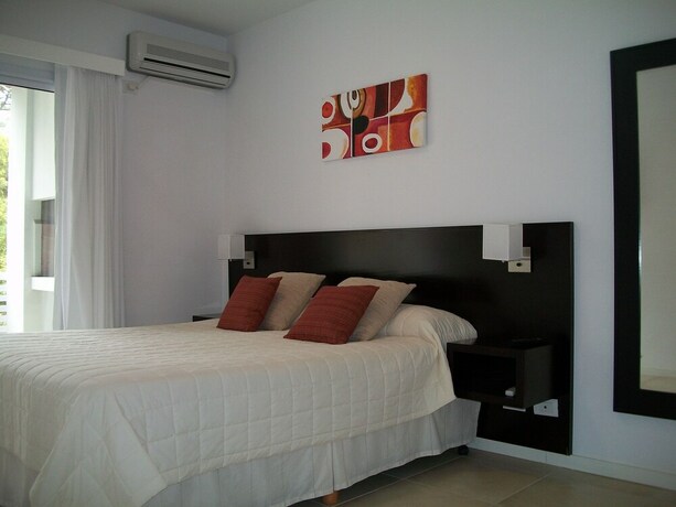 Imagen de la habitación del Hotel Avutarda De Carilo. Foto 31