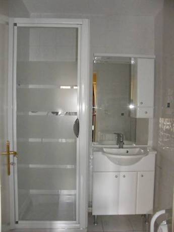 Imagen de la habitación del Hotel Avy Lyon Bellecour. Foto 13