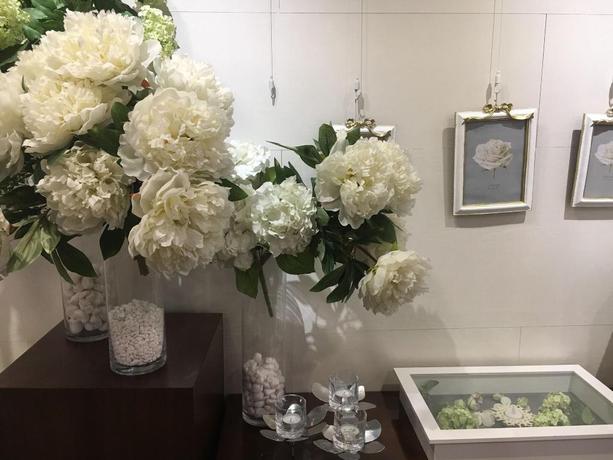 Imagen del bar/restaurante del Hotel Aw. Foto 5