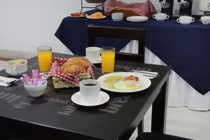 Imagen del bar/restaurante del Hotel Aw Hotel Urban Estadio. Foto 5