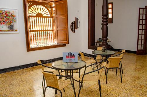Imagen general del Hotel Aw Puertas de la Bahia. Foto 6
