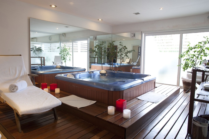 Imagen de la piscina del Hotel Awa Boutique Design. Foto 15