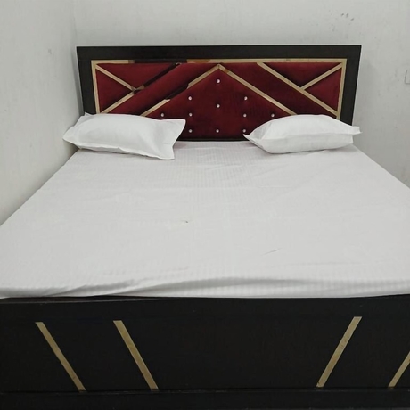 Imagen de la habitación del Hotel Awadh Biharee Inn. Foto 2