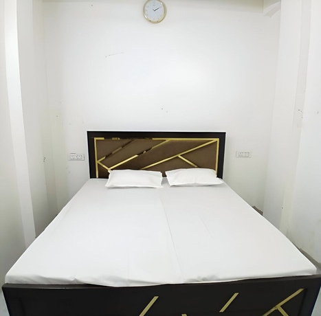 Imagen de la habitación del Hotel Awadh Biharee Inn. Foto 4