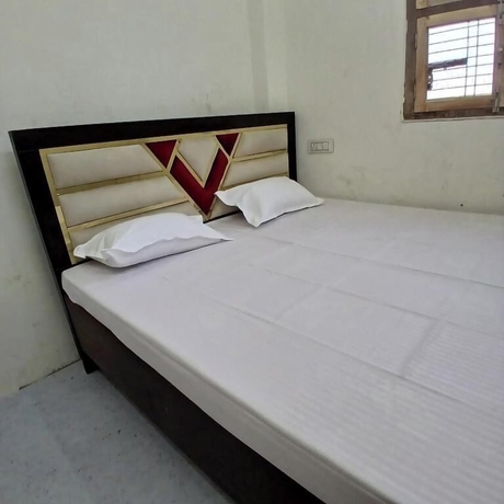 Imagen de la habitación del Hotel Awadh Biharee Inn. Foto 5
