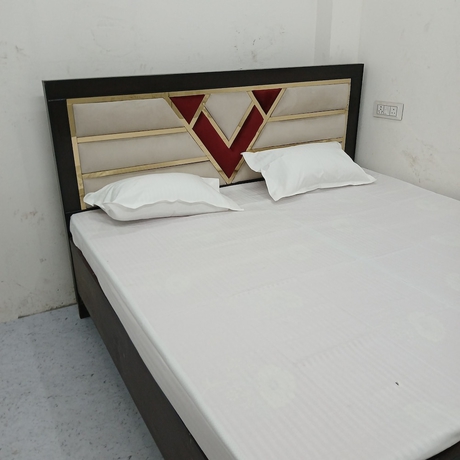 Imagen de la habitación del Hotel Awadh Biharee Inn. Foto 10
