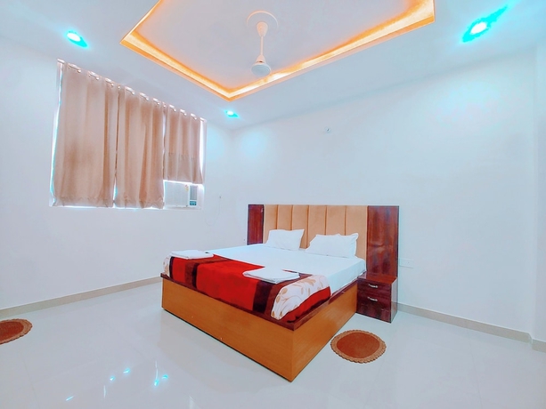 Imagen de la habitación del Hotel Awadh Star Palace. Foto 3
