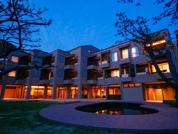 Imagen general del Hotel Awaji Hamarikyu Takumi. Foto 1