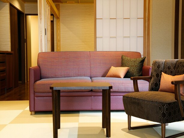 Imagen de la habitación del Hotel Awaji Hamarikyu Takumi. Foto 29