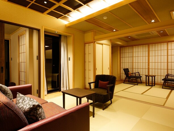 Imagen de la habitación del Hotel Awaji Hamarikyu Takumi. Foto 31