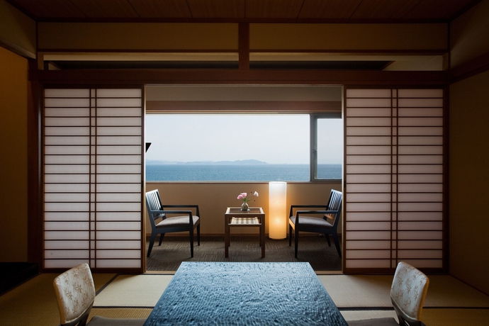 Imagen de la habitación del Hotel Awaji International The Sunplaza. Foto 10