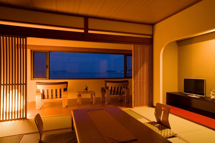 Imagen de la habitación del Hotel Awaji International The Sunplaza. Foto 12