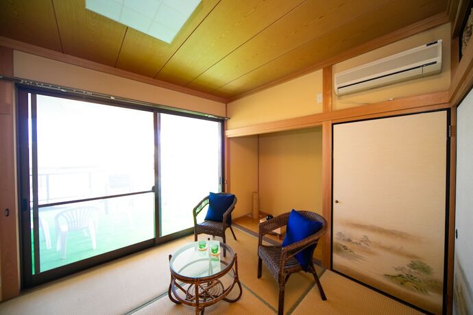 Imagen general del Hotel Awaji Seaside Resort In Shiduki. Foto 14