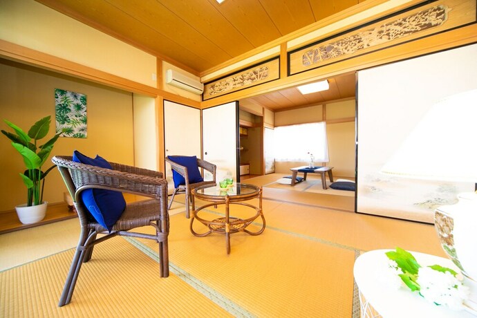 Imagen de la habitación del Hotel Awaji Seaside Resort In Shiduki. Foto 22