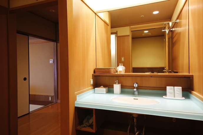 Imagen de la habitación del Hotel Awaji Yumesenkei - Sumoto Onsen. Foto 4