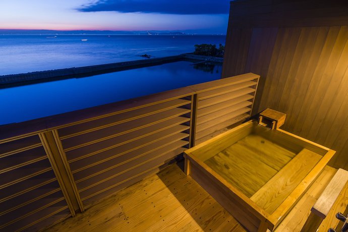 Imagen de la habitación del Hotel Awaji Yumesenkei - Sumoto Onsen. Foto 13