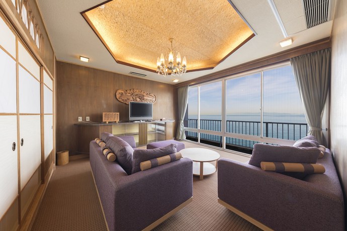 Imagen de la habitación del Hotel Awajishima Kanko. Foto 10