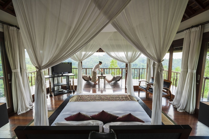 Imagen de la habitación del Hotel Awan Biru Villas. Foto 2