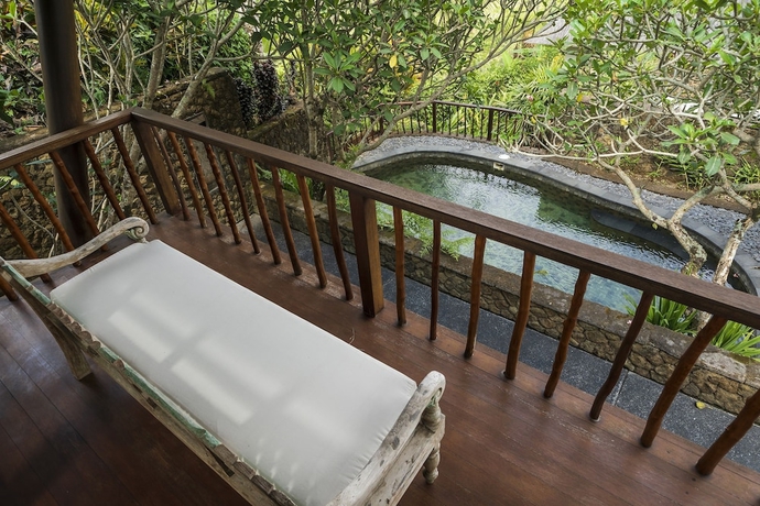 Imagen de la habitación del Hotel Awan Biru Villas. Foto 18