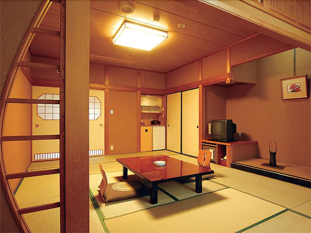 Imagen de la habitación del Hotel Awara Grand. Foto 3