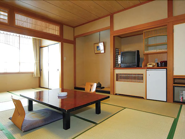 Imagen de la habitación del Hotel Awara Grand. Foto 5