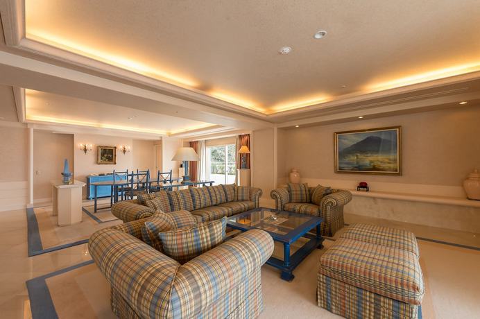 Imagen de la habitación del Hotel Awashima. Foto 11