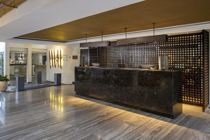 Imagen de los interiores del Hotel Away Bali Legian Camakila Resort - Chse Certified. Foto 7