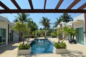 Imagen general del Hotel Away Beach Village. Foto 15