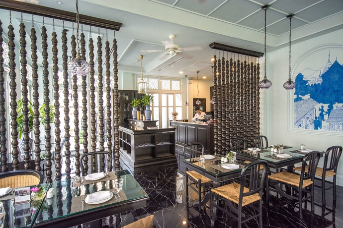 Imagen del bar/restaurante del Hotel Away Chiang Mai Thapae Resort - A Vegan Retreat. Foto 12