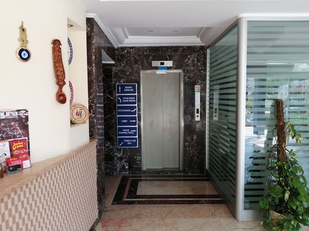 Imagen de los interiores del Hotel Awen Lara. Foto 16