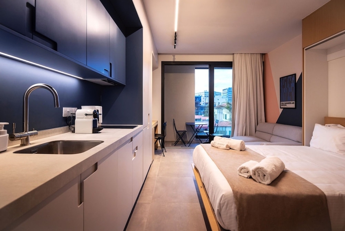 Imagen de la habitación del Hotel Aweso Limassol. Foto 11