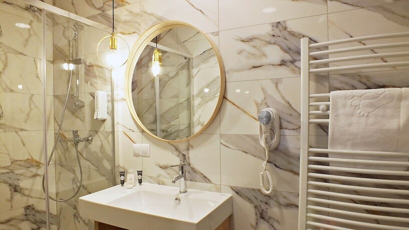 Imagen de la habitación del Hotel Awilla. Foto 19