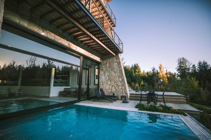 Imagen de la piscina del Hotel Awka Apart. Foto 18
