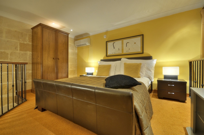 Imagen de la habitación del Hotel Ax Palazzo Capua. Foto 10