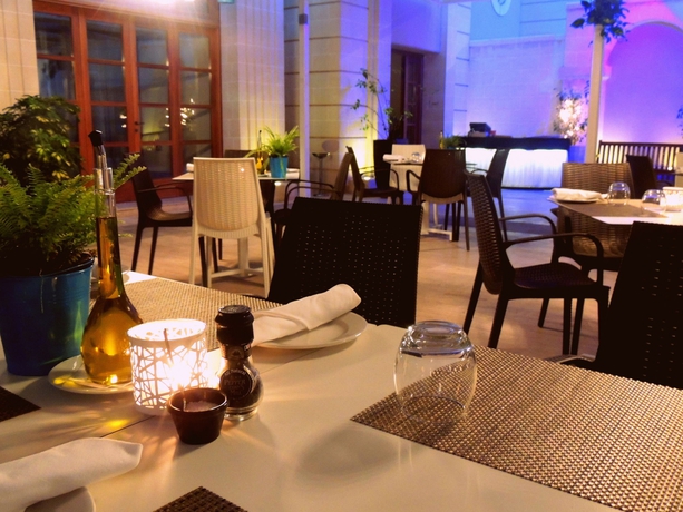 Imagen del bar/restaurante del Hotel Ax Palazzo Capua. Foto 4