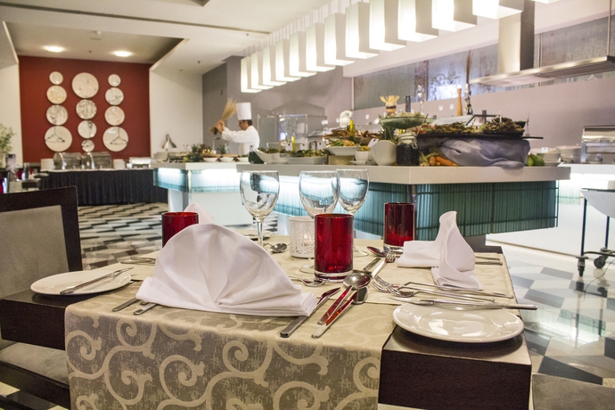 Imagen del bar/restaurante del Hotel Ax Palazzo Capua. Foto 5