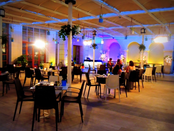 Imagen del bar/restaurante del Hotel Ax Palazzo Capua. Foto 6