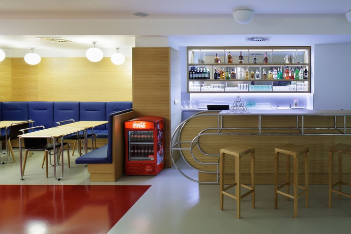 Imagen del bar/restaurante del Hotel Axa. Foto 8