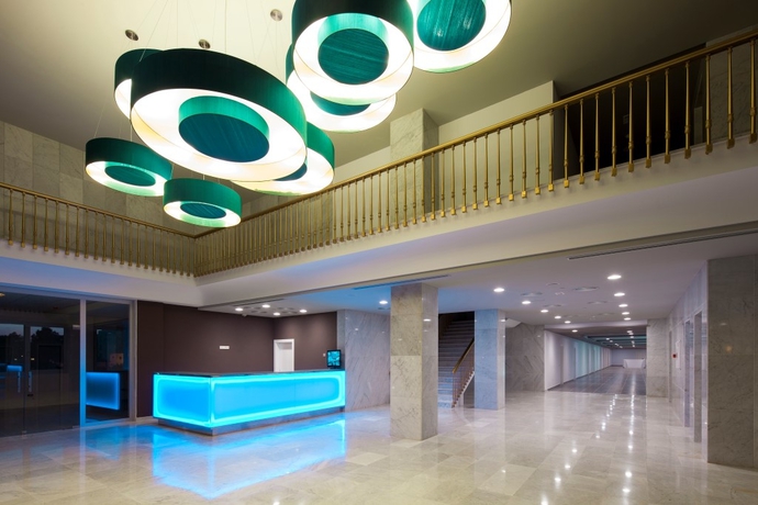 Imagen general del Hotel AxelBeach Ibiza Suites Apartments Spa and Beach Club - Adults Only. Foto 5